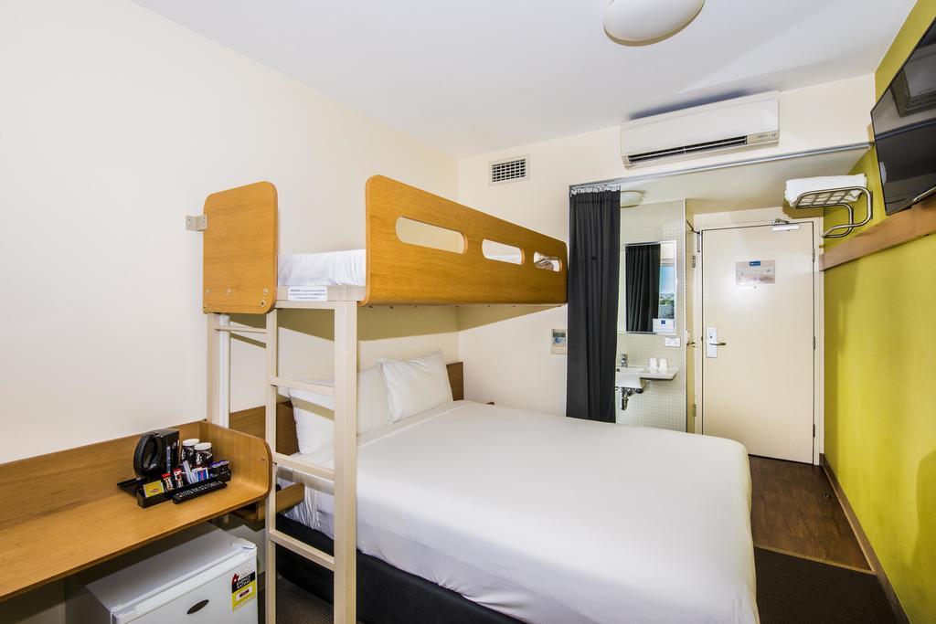 Ibis Budget Sydney Olympic Park Esterno foto