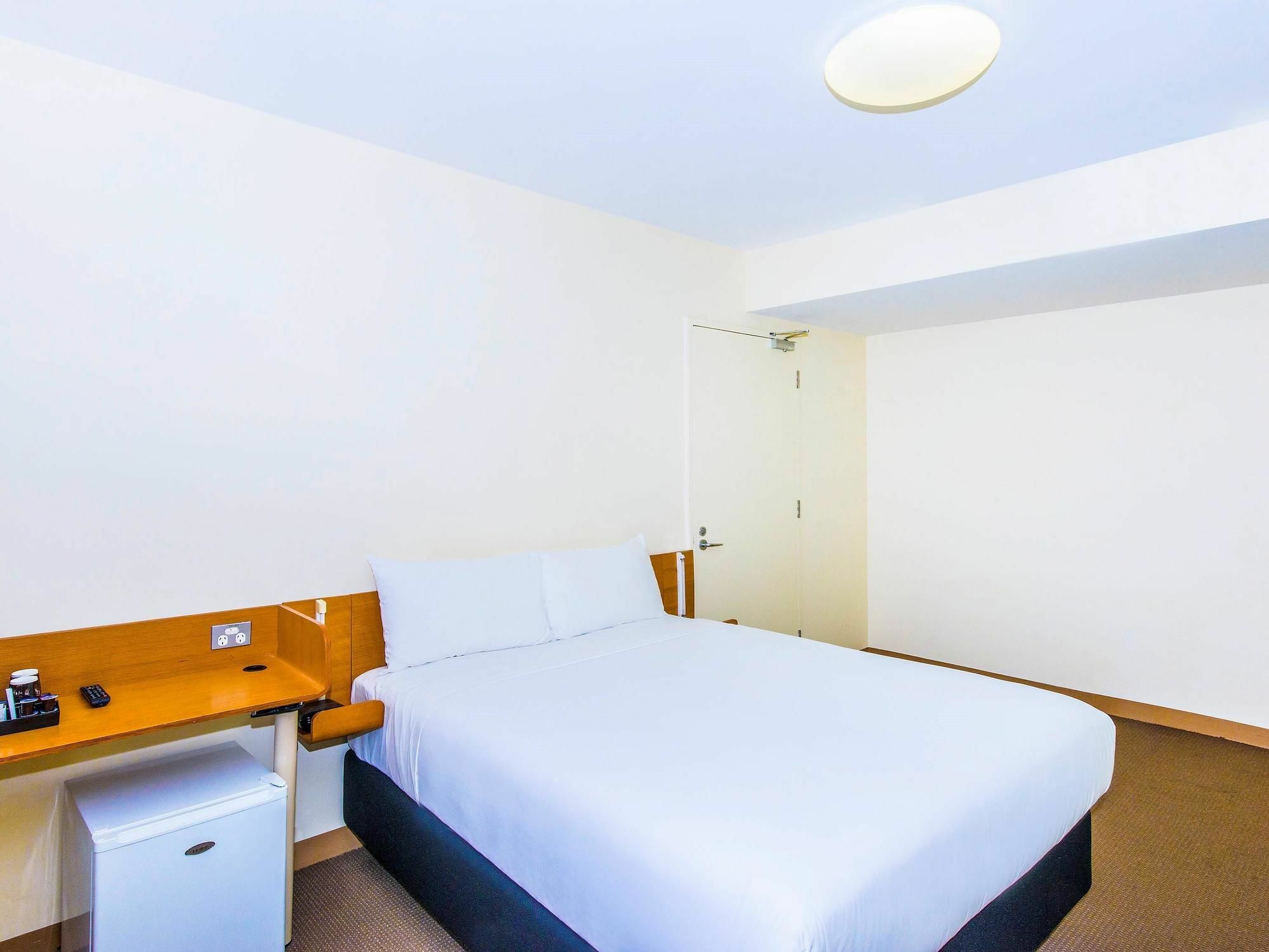 Ibis Budget Sydney Olympic Park Esterno foto
