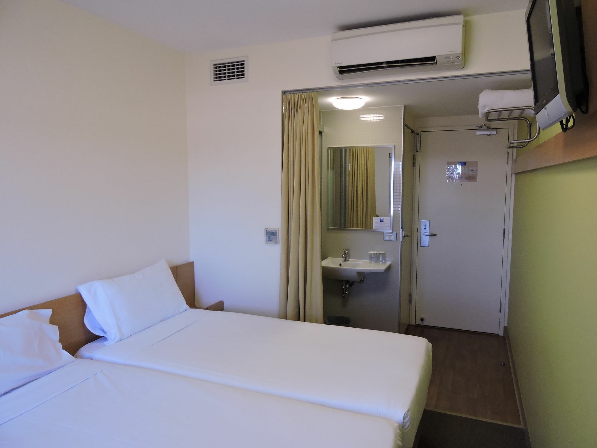 Ibis Budget Sydney Olympic Park Esterno foto